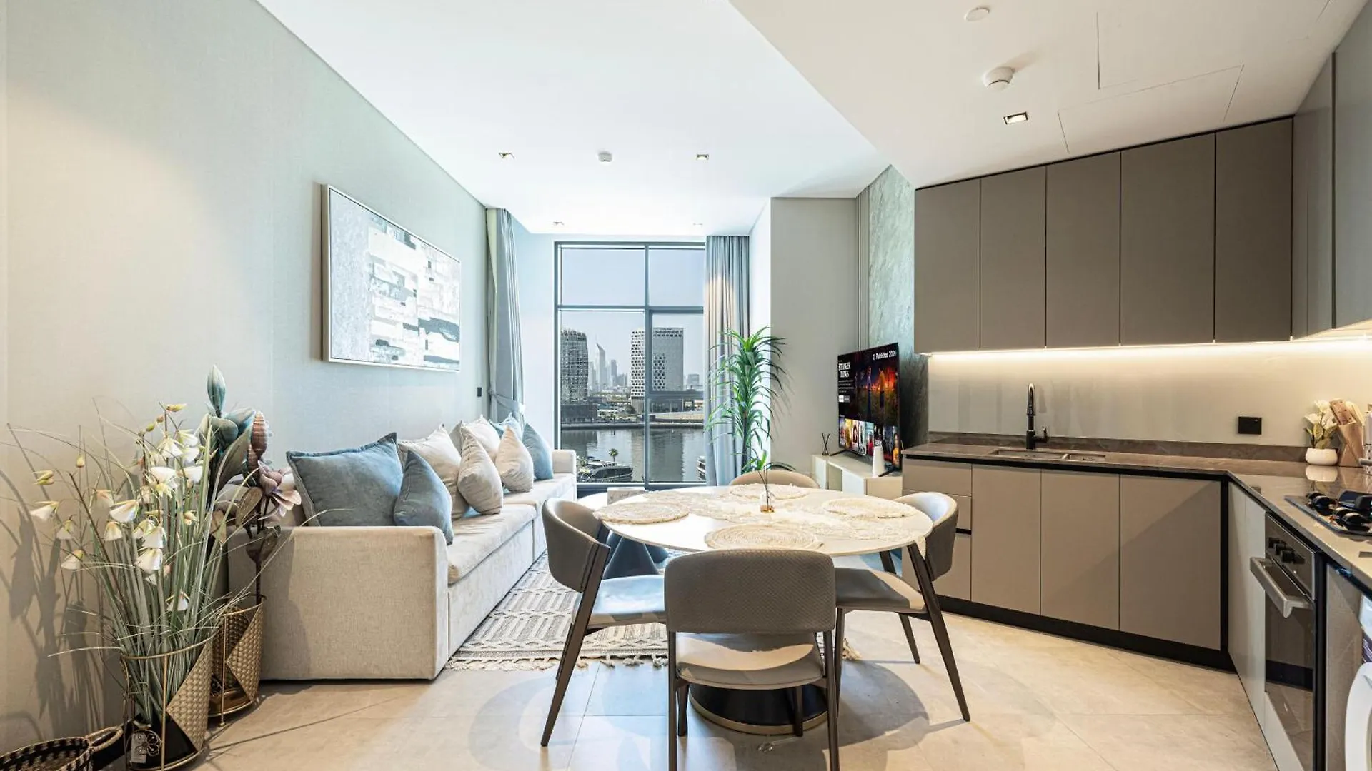 Dvr 2Br In 15 Northside Business Bay Apartment Dubai